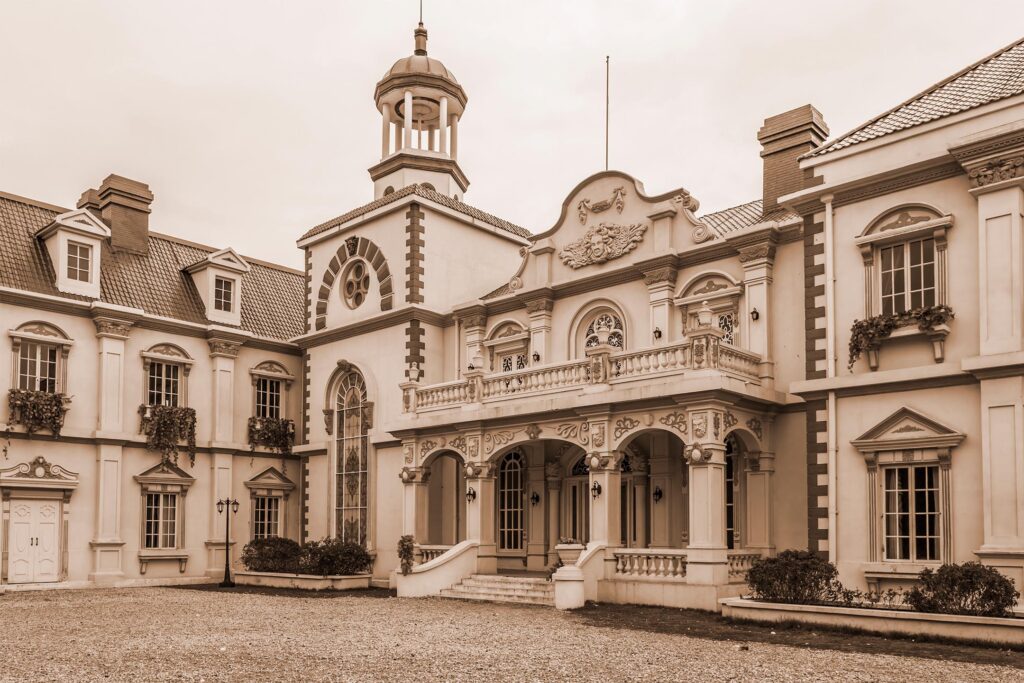 A pristine stately home exterior